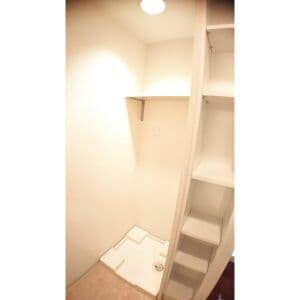 Room image 13