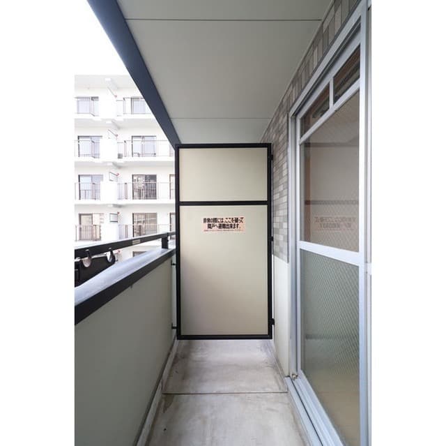 Room image 9