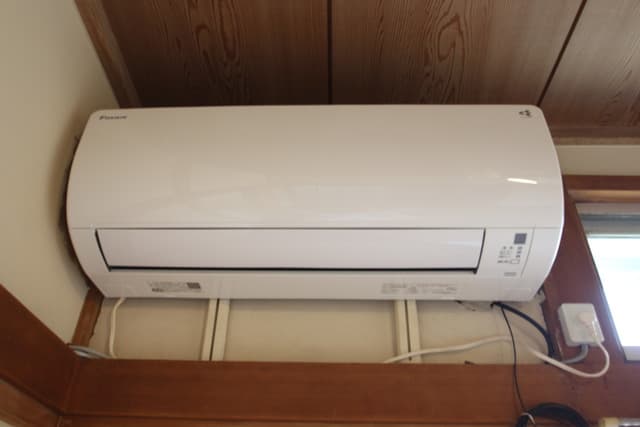 Room image 15