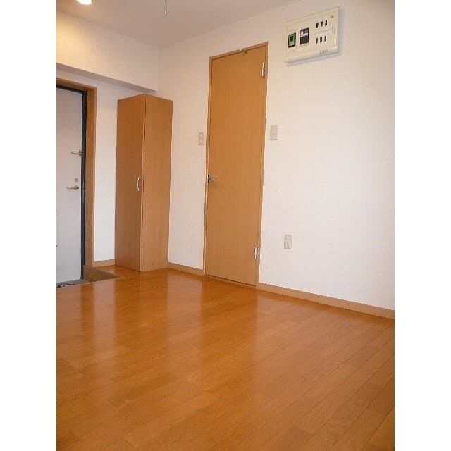 Room image 12