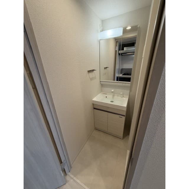 Room image 12