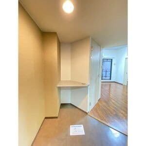 Room image 12