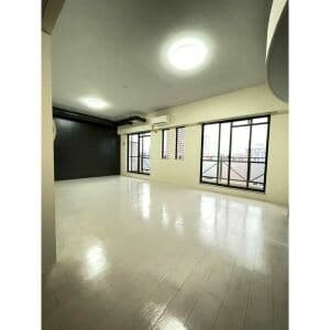 Room image 12