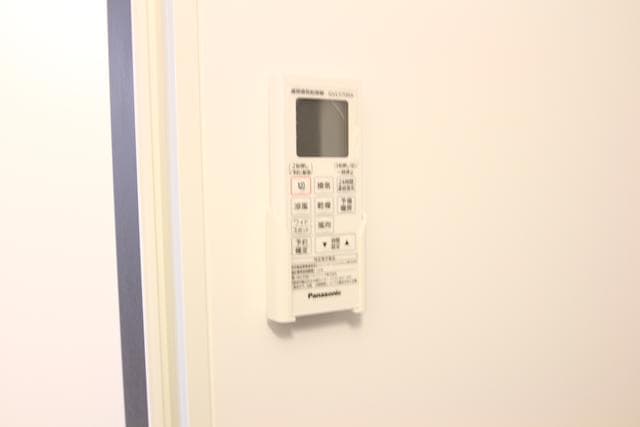 Room image 16