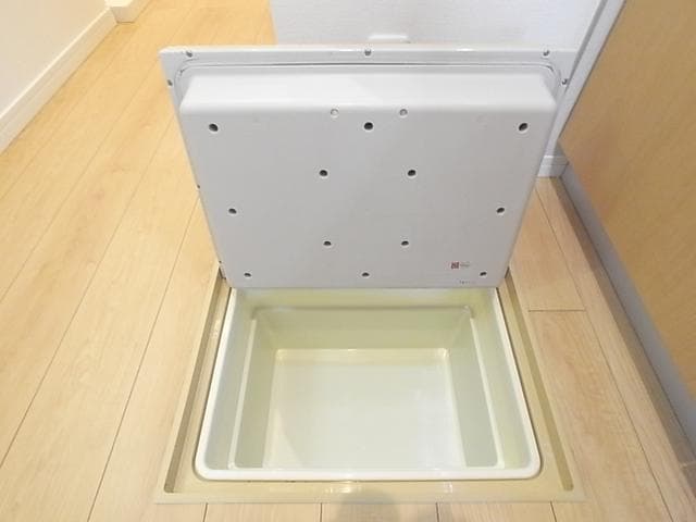 Room image 14