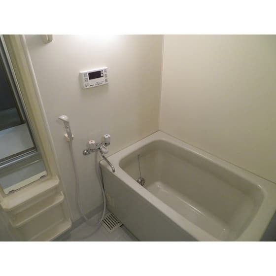 Room image 13
