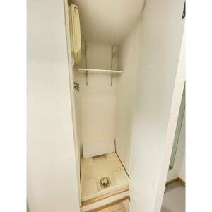 Room image 13