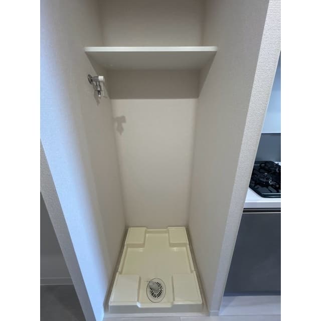 Room image 8