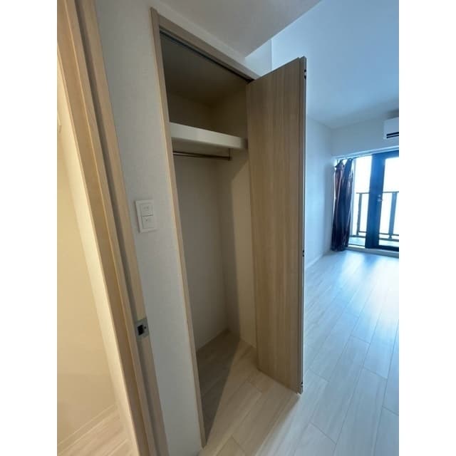 Room image 13