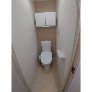 Room image 15