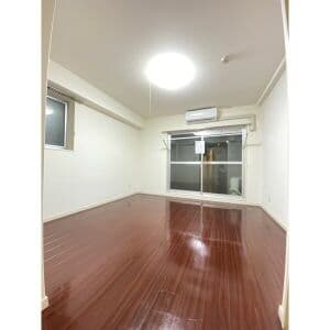 Room image 16