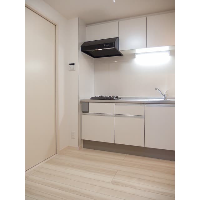 Room image 16