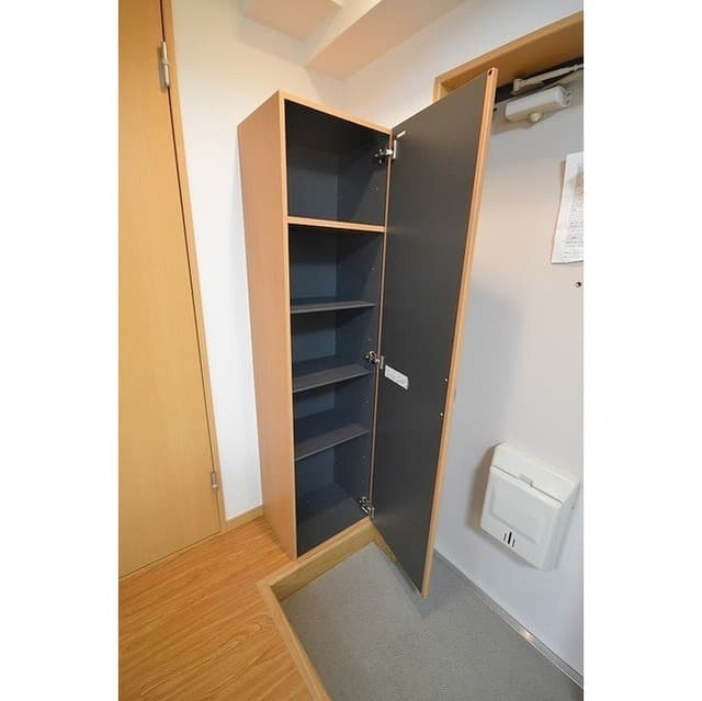 Room image 13