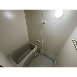 Room image 16
