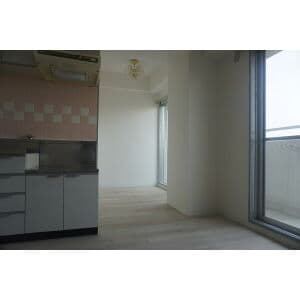 Room image 16