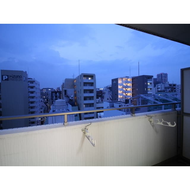 Room image 12