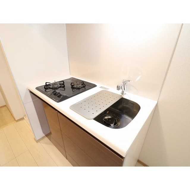 Room image 16