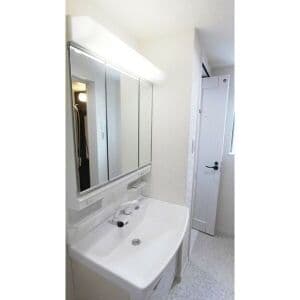 Room image 12