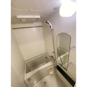 Room image 15