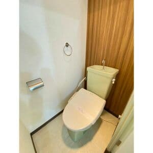 Room image 15