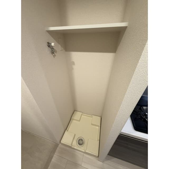 Room image 15