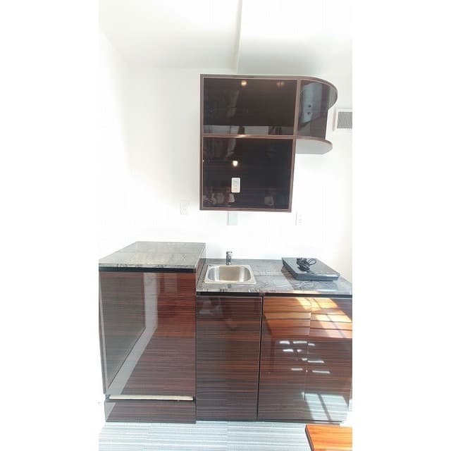 Room image 16