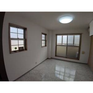 Room image 13