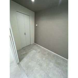Room image 15