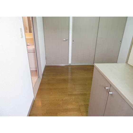 Room image 15