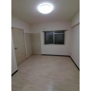 Room image 14