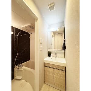 Room image 16