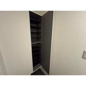 Room image 15