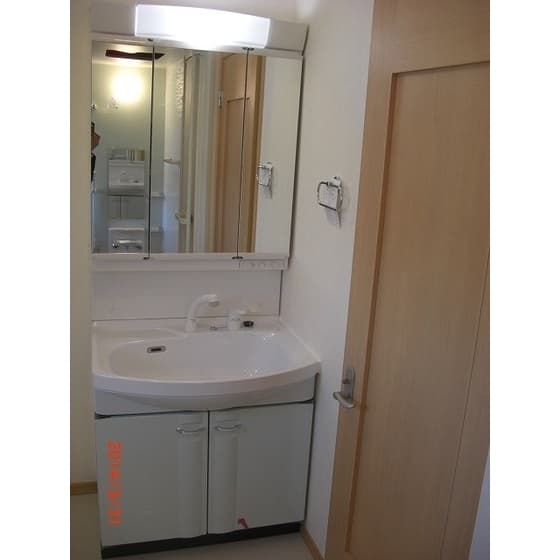 Room image 11