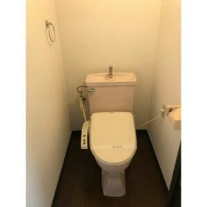 Room image 10