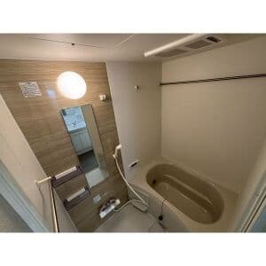 Room image 10