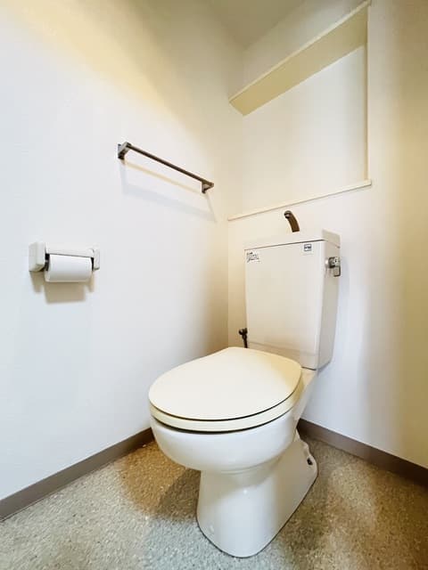 Room image 9