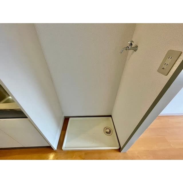 Room image 15