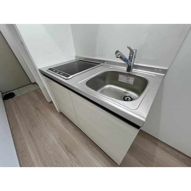 Room image 10