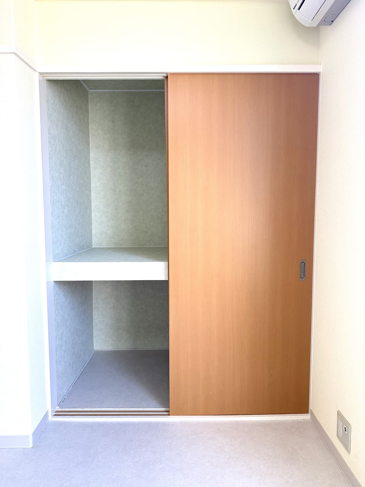 Room image 14