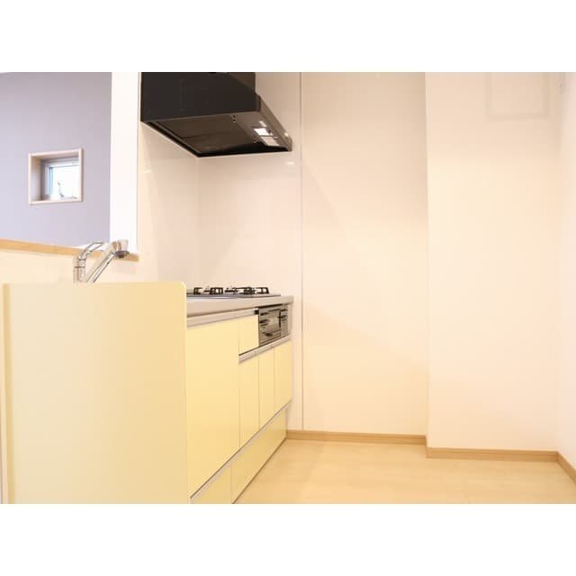 Room image 16