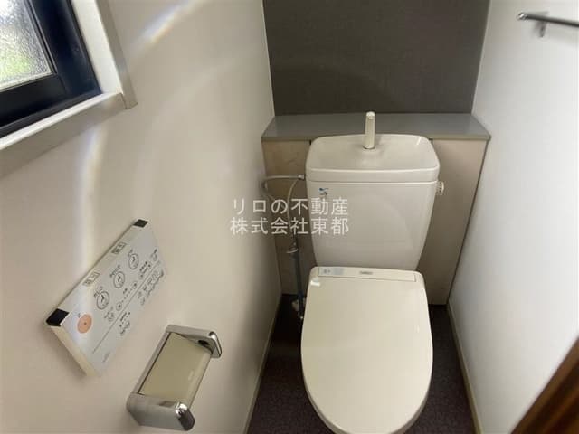 Room image 8