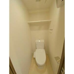 Room image 16