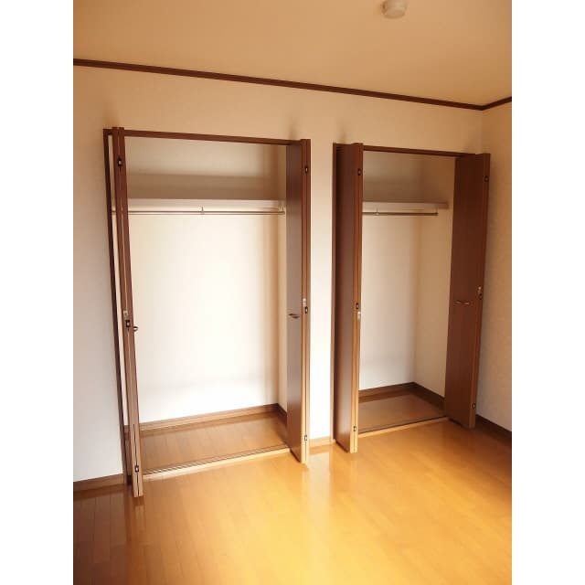 Room image 14
