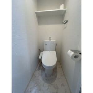 Room image 10