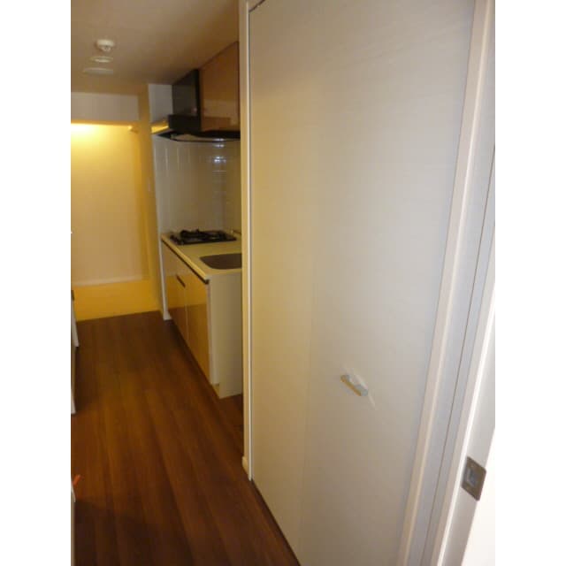 Room image 12