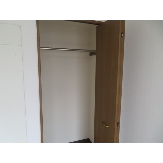 Room image 14