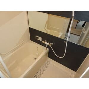 Room image 11