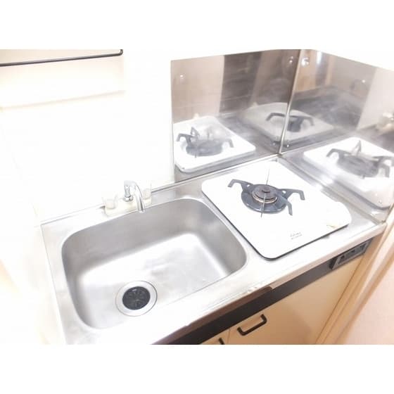 Room image 11