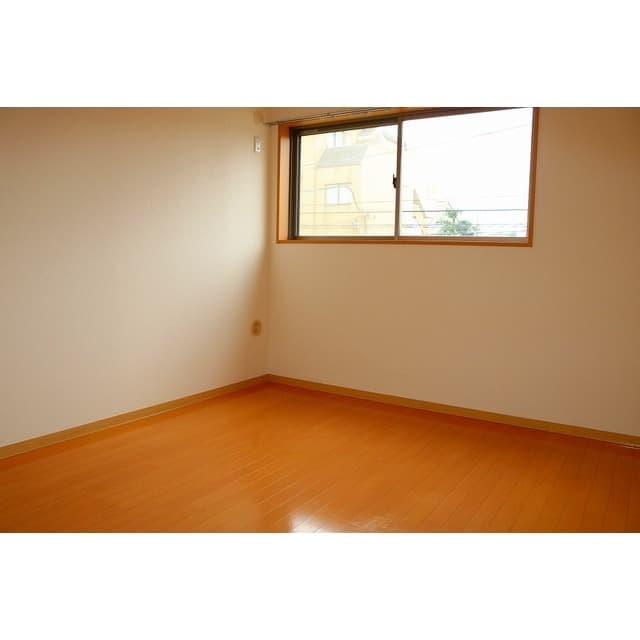 Room image 13