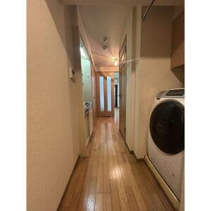 Room image 11